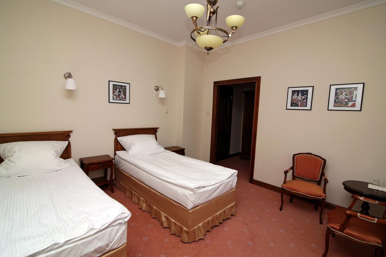 Bed and Breakfast Dwór Bieland Elbing Exterior foto