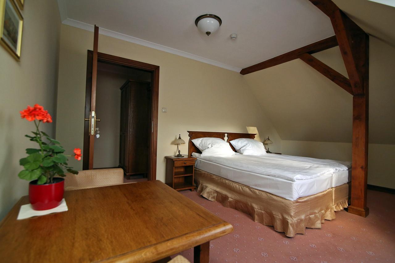 Bed and Breakfast Dwór Bieland Elbing Exterior foto