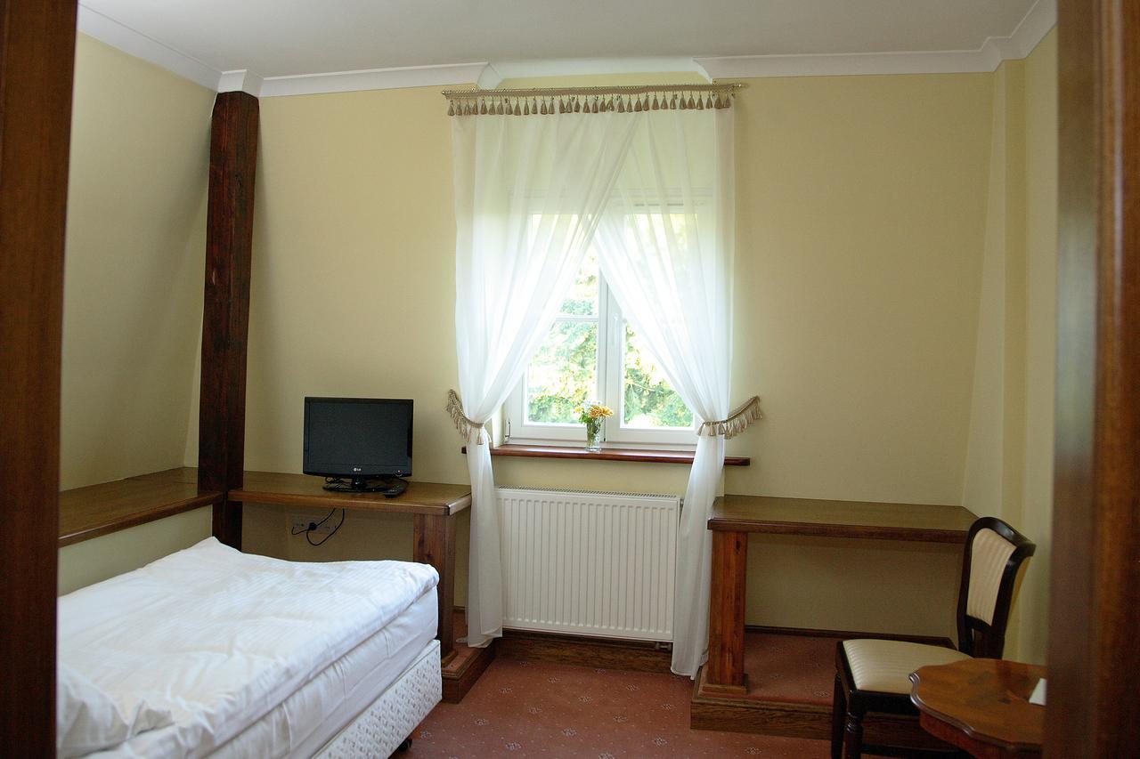 Bed and Breakfast Dwór Bieland Elbing Exterior foto
