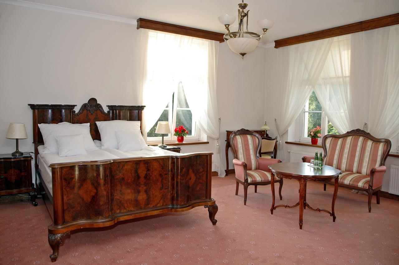 Bed and Breakfast Dwór Bieland Elbing Exterior foto