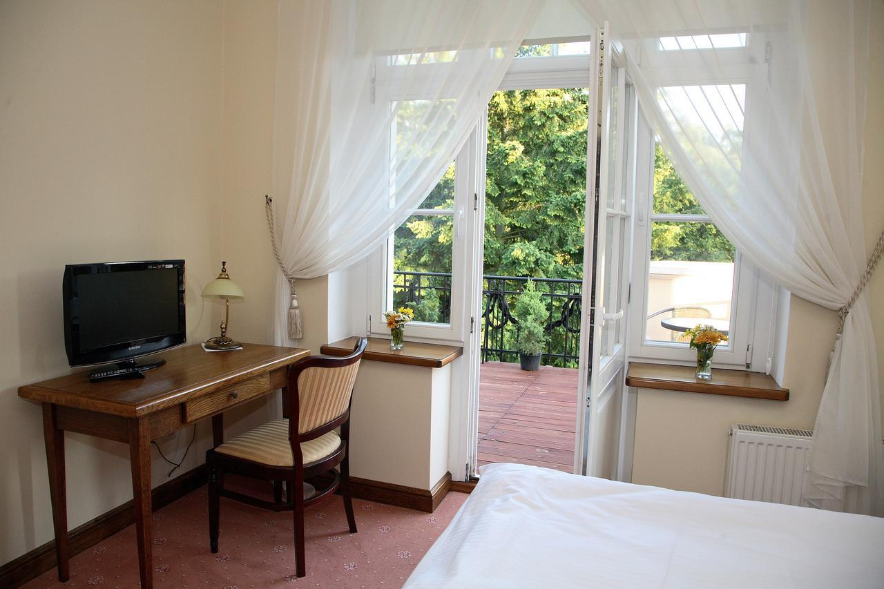 Bed and Breakfast Dwór Bieland Elbing Exterior foto