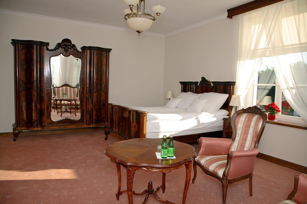 Bed and Breakfast Dwór Bieland Elbing Exterior foto