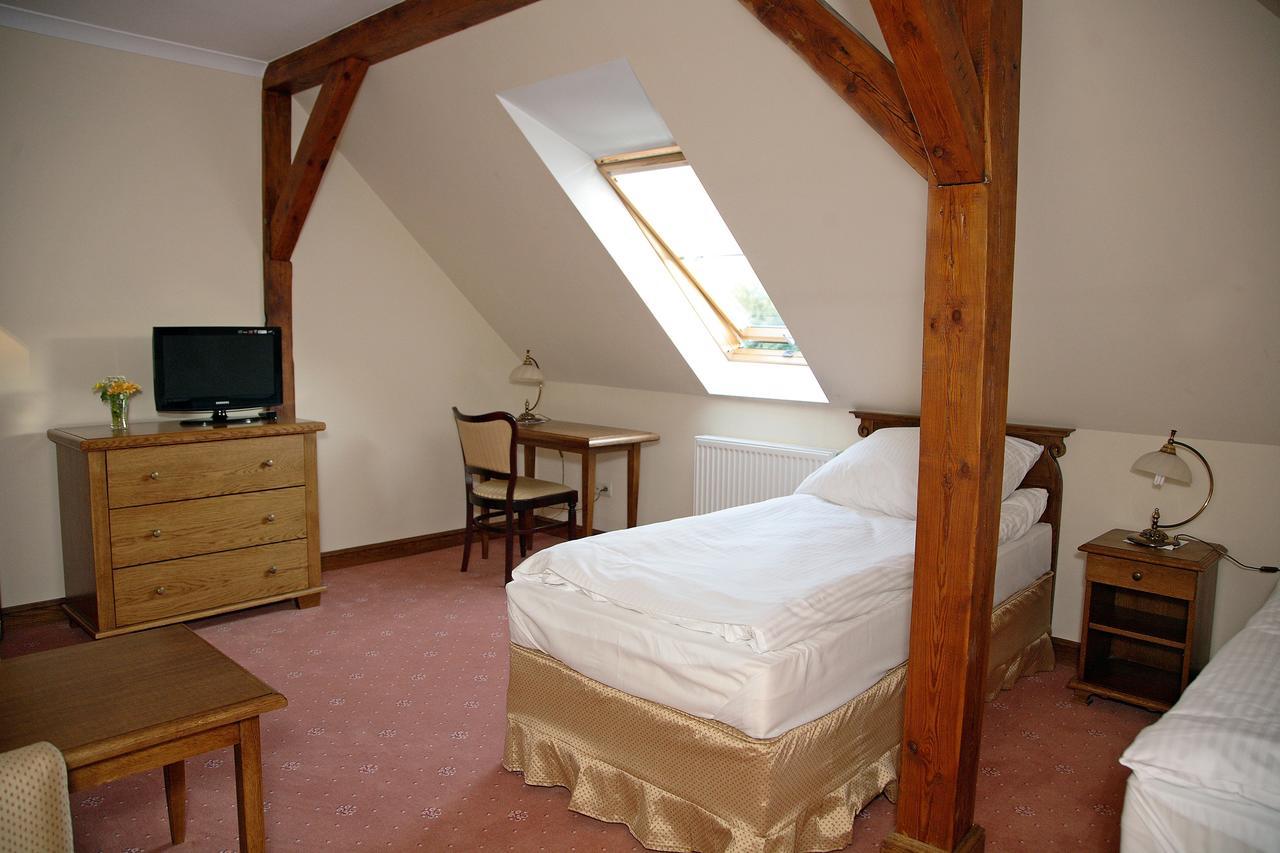 Bed and Breakfast Dwór Bieland Elbing Exterior foto